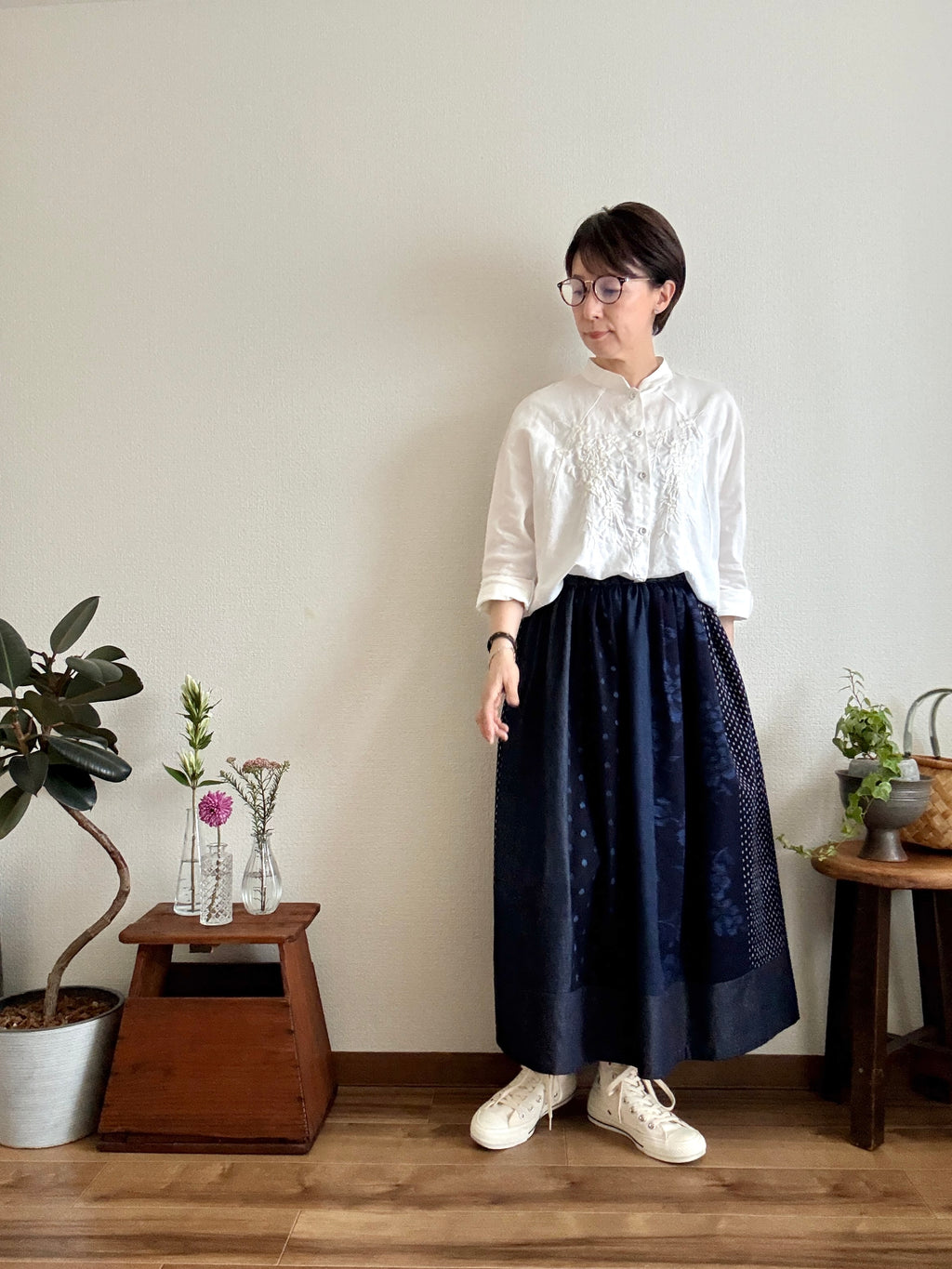 〈絣スカート〉藍の牡丹さん