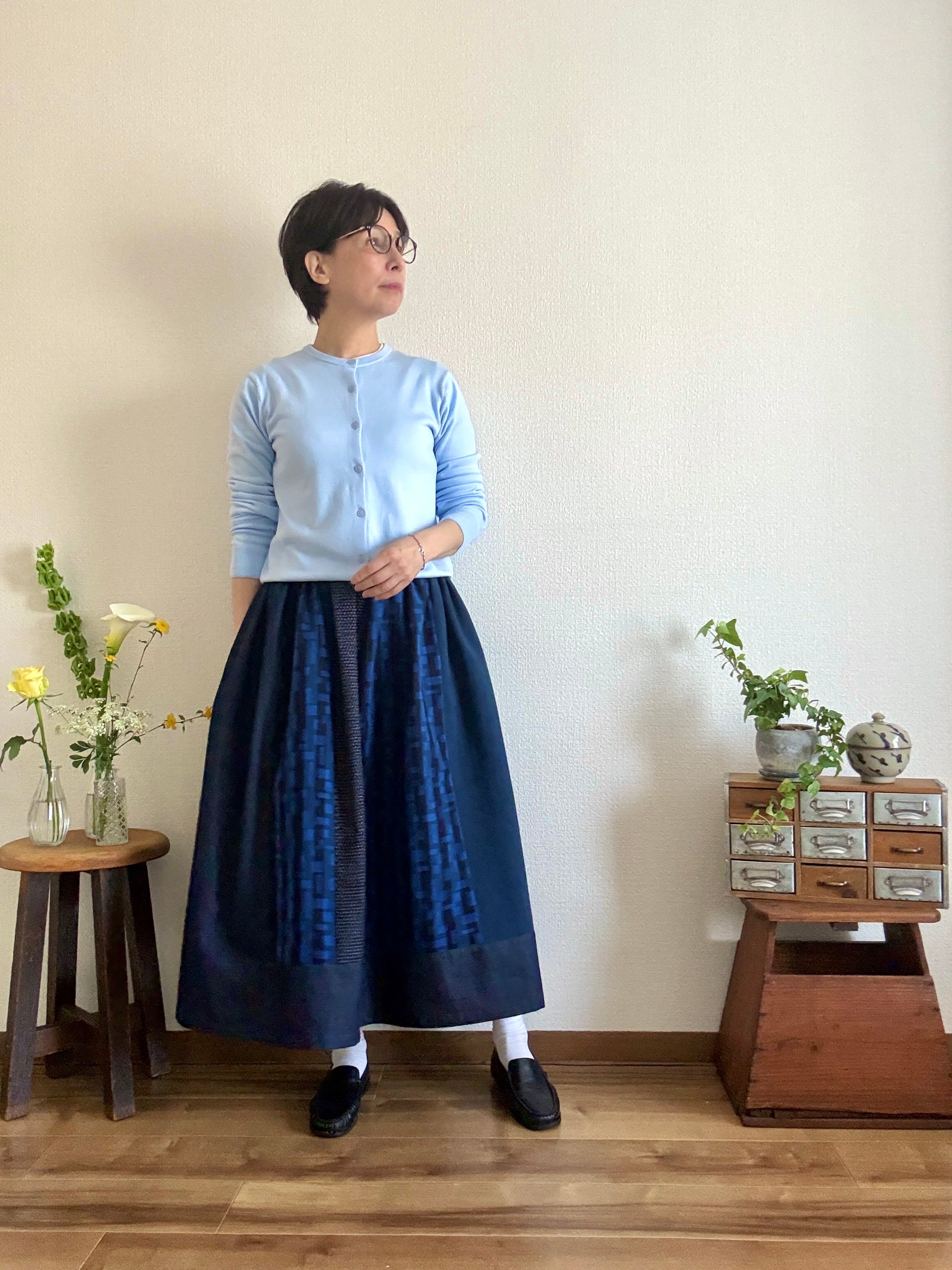 〈絣スカート〉ブルーのゆらめき